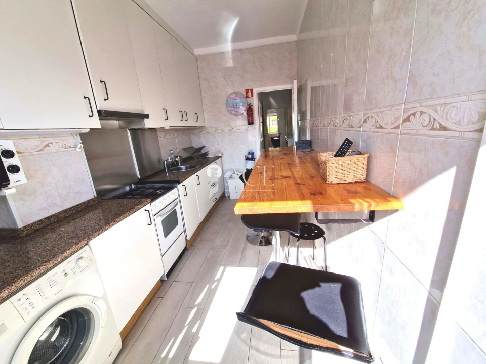 Apartamento T2 para Venda em Pontinha e Famões Foto 1