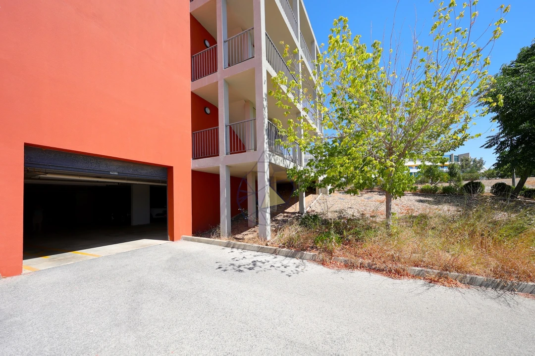 Apartamento T2 para Venda em Mexilhoeira Grande Foto 33