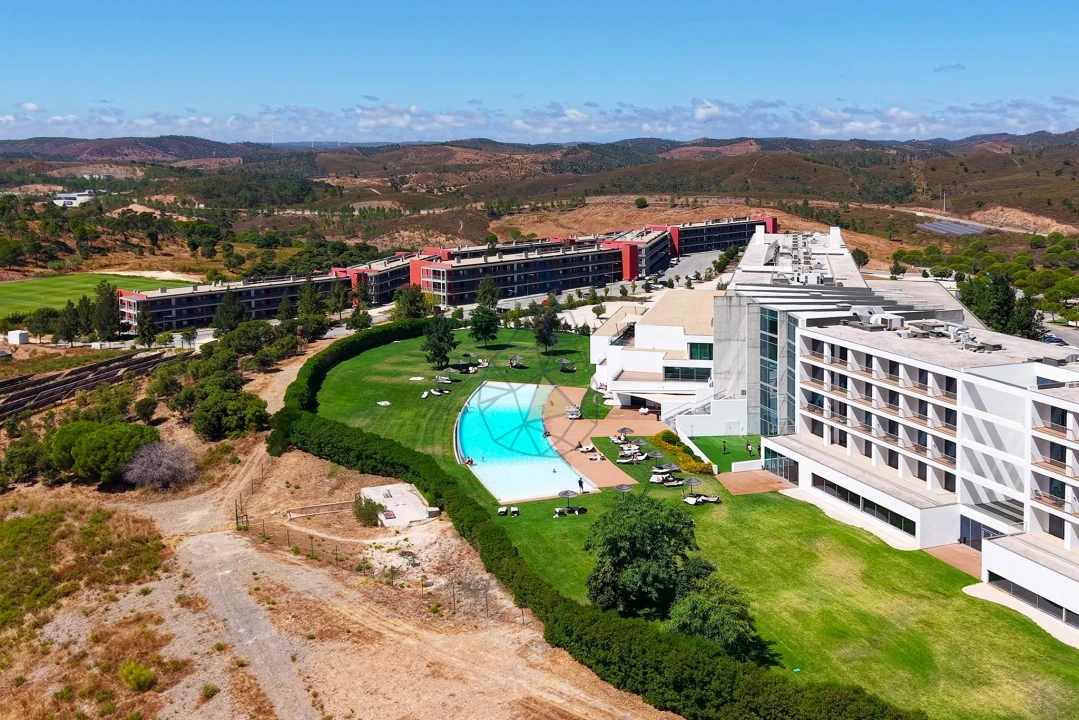 Apartamento T2 para Venda em Mexilhoeira Grande Foto 1