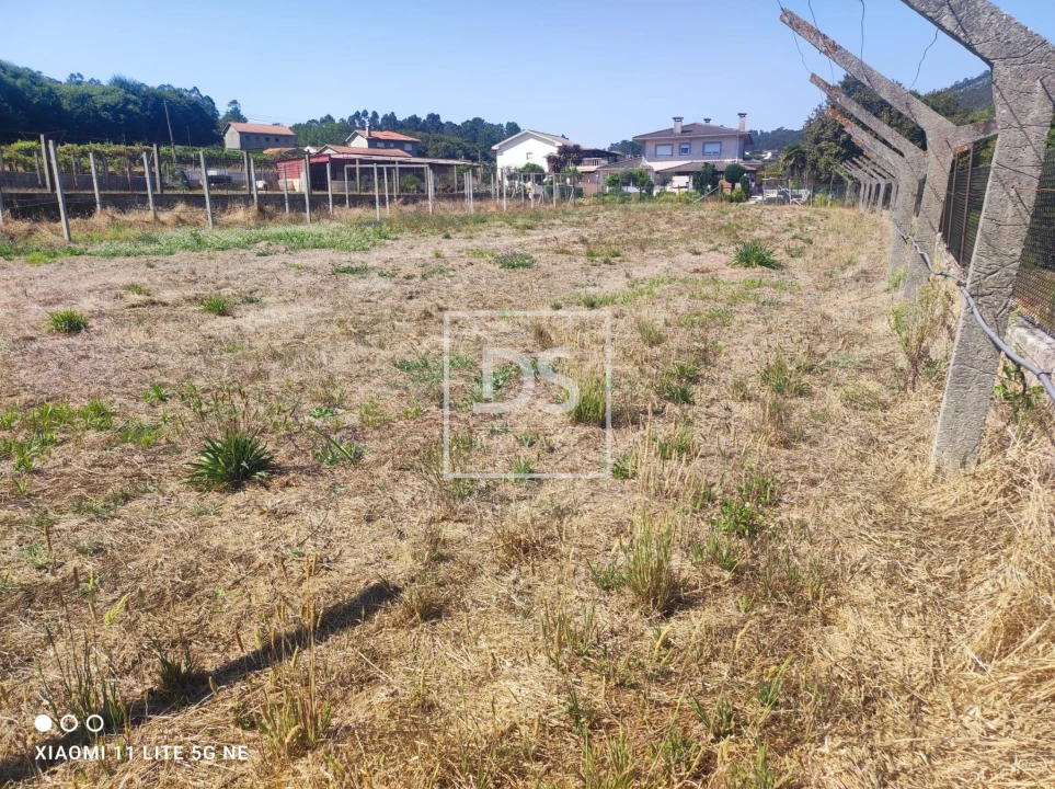 Terreno para Venda em Ossela Foto 12