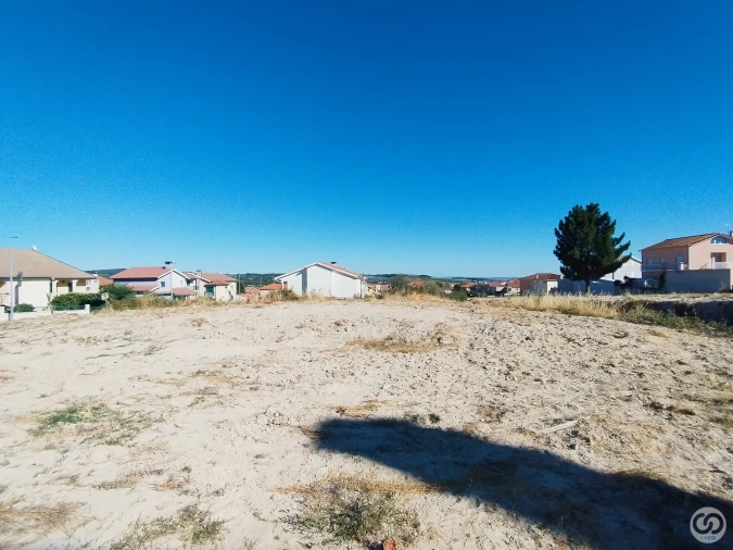 Terreno para Venda em Carrazeda de Ansiães Foto 4