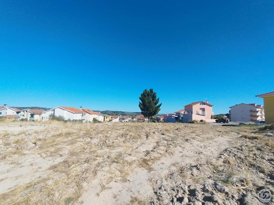 Terreno para Venda em Carrazeda de Ansiães Foto 2