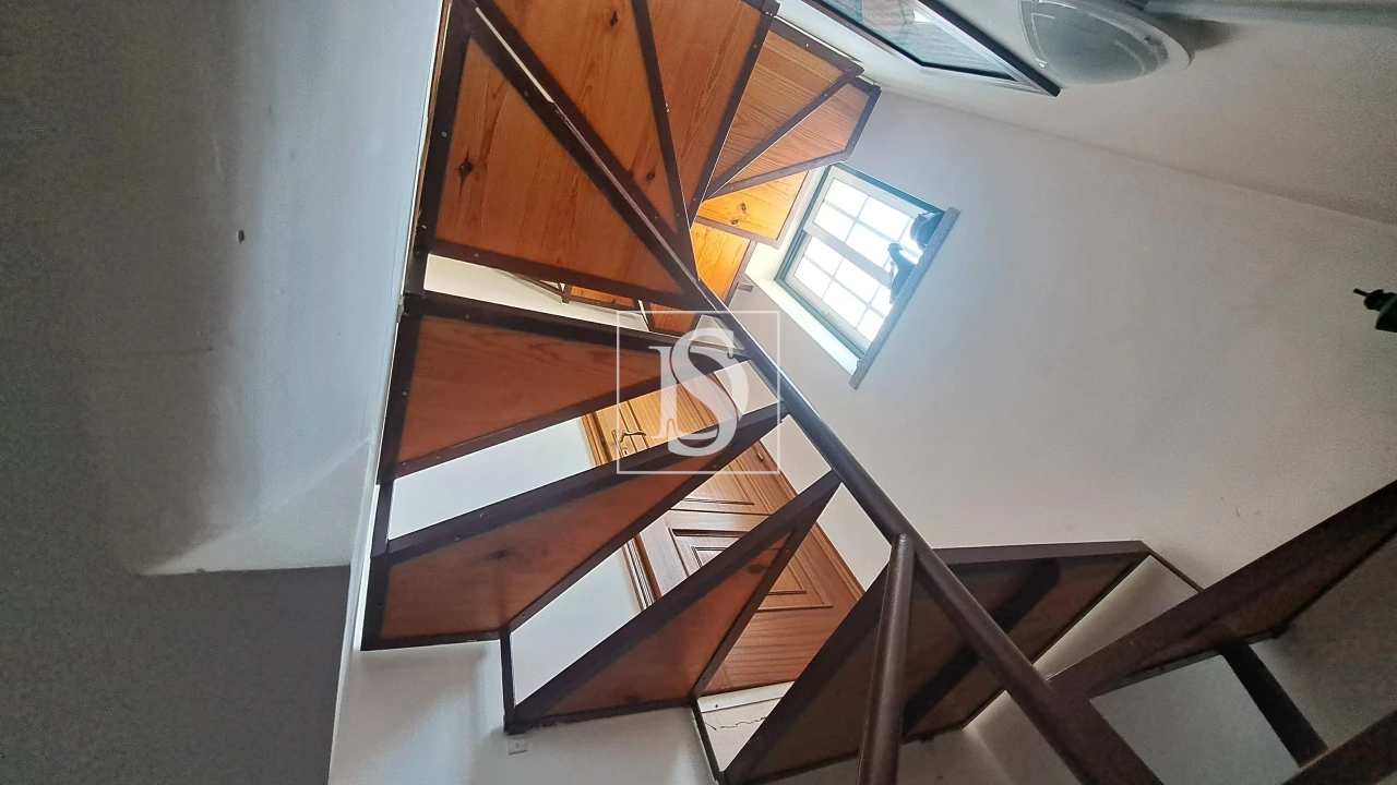 Moradia T5 para Venda em Tortosendo Foto 26