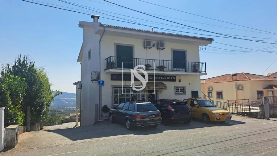 Moradia T5 para Venda em Tortosendo Foto 3