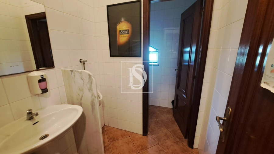 Moradia T5 para Venda em Tortosendo Foto 50