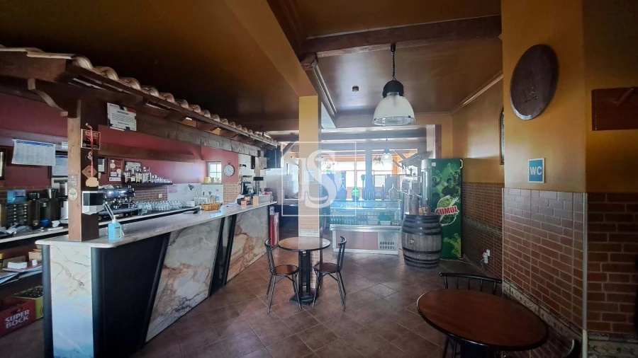 Moradia T5 para Venda em Tortosendo Foto 40