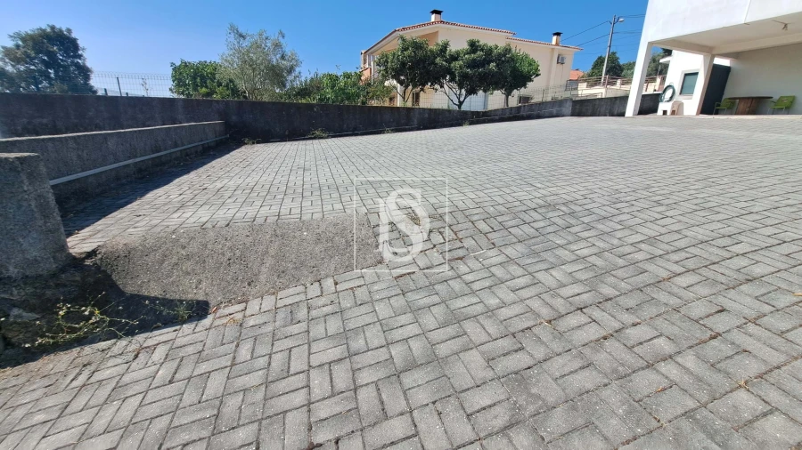 Moradia T5 para Venda em Tortosendo Foto 52