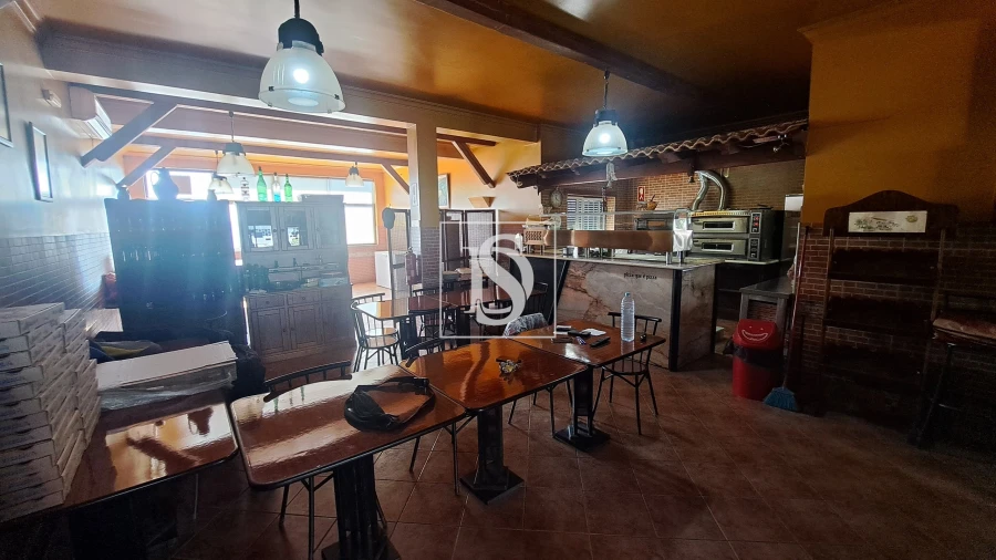 Moradia T5 para Venda em Tortosendo Foto 44