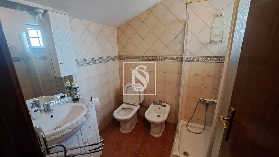 Moradia T5 para Venda em Tortosendo Foto 33