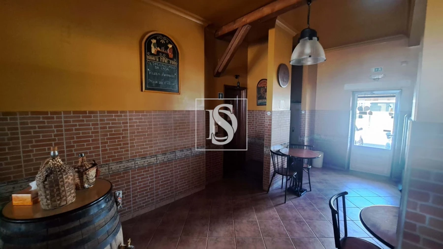 Moradia T5 para Venda em Tortosendo Foto 43