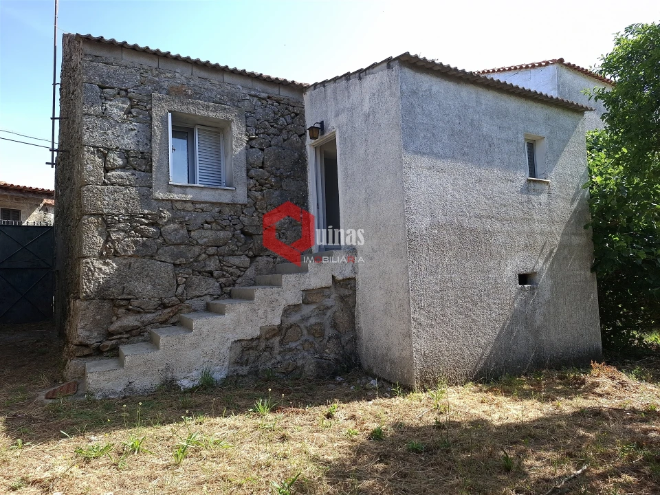 Moradia T1 para Venda em Baraçal Foto 36