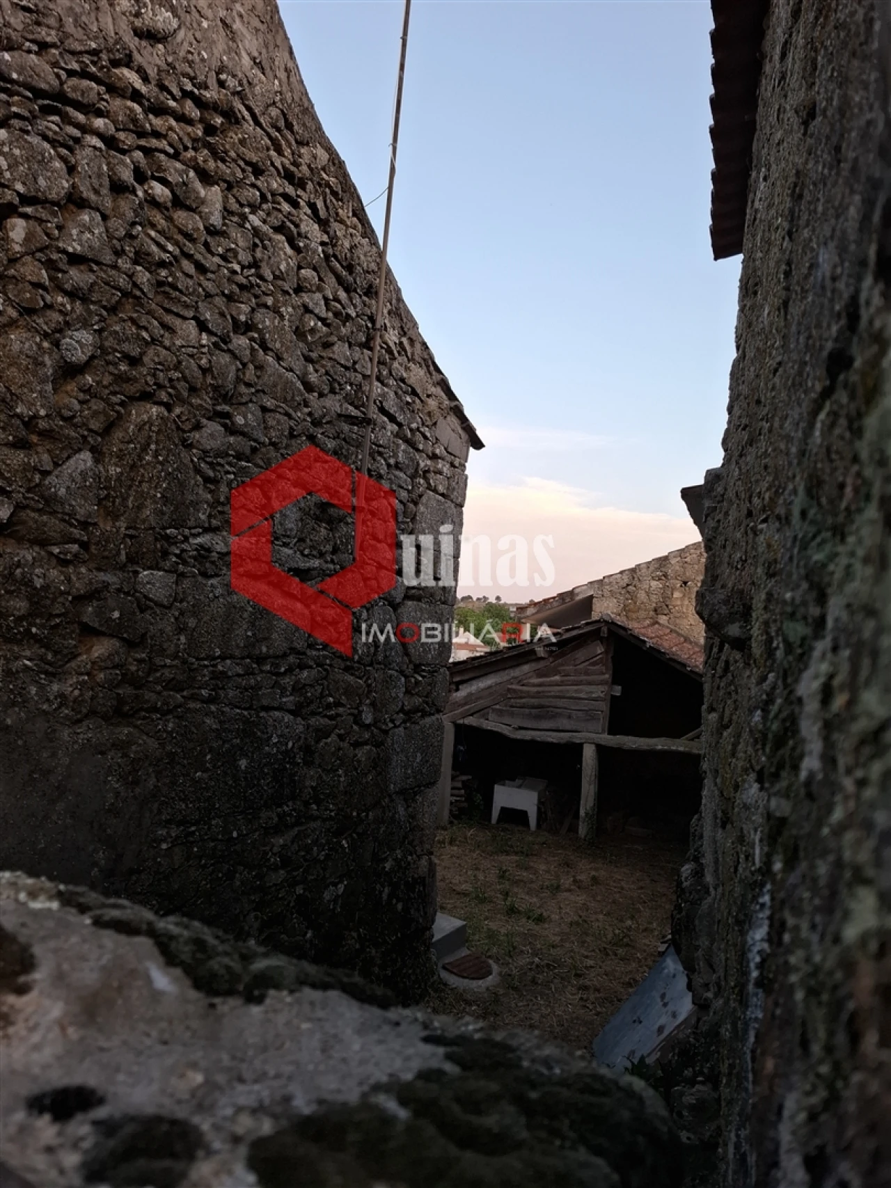 Moradia T1 para Venda em Baraçal Foto 9