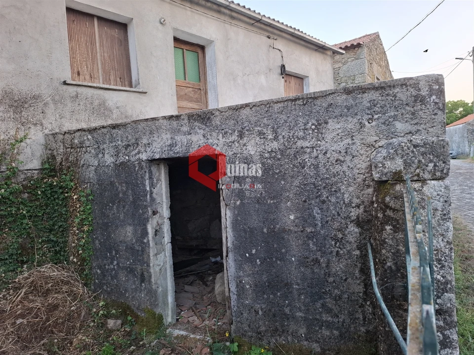 Moradia T1 para Venda em Baraçal Foto 5