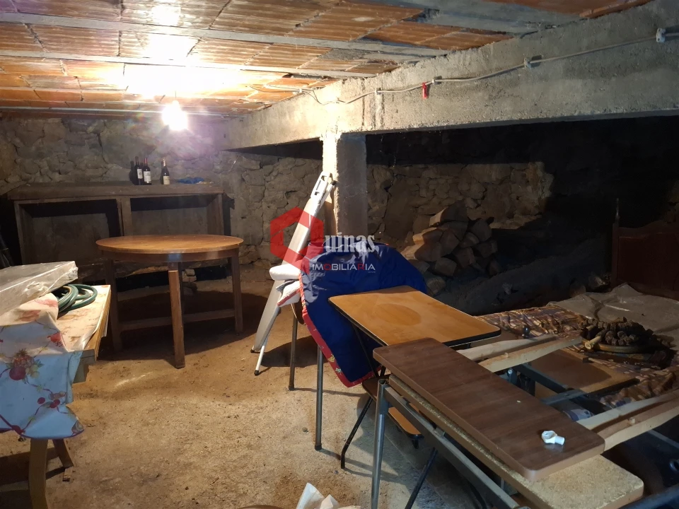 Moradia T1 para Venda em Baraçal Foto 30