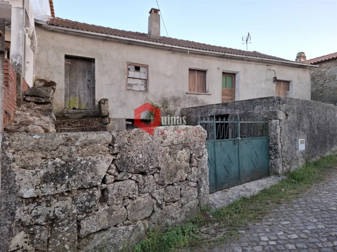 Moradia T1 para Venda em Baraçal Foto 2