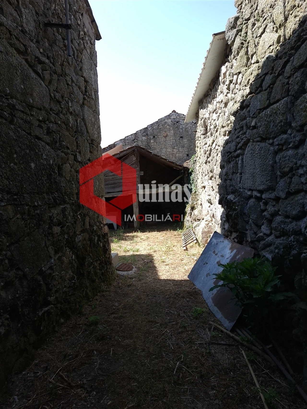 Moradia T1 para Venda em Baraçal Foto 29