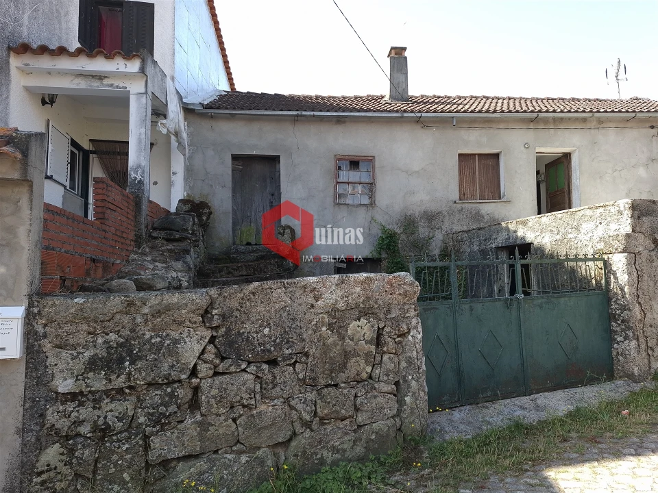 Moradia T1 para Venda em Baraçal Foto 10