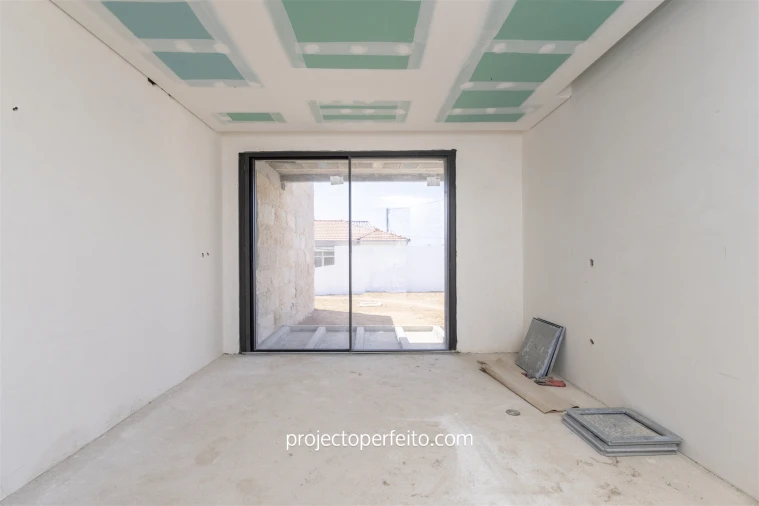 Moradia T3 para Venda em São Felix da Marinha Foto 28