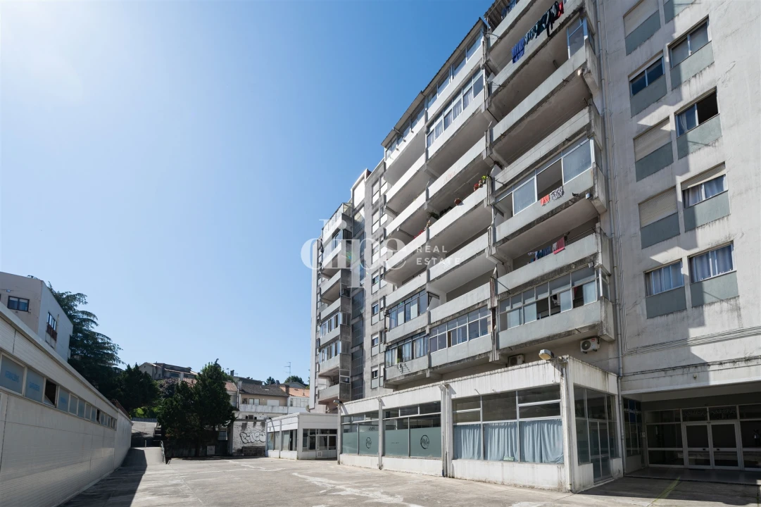 Apartamento T2 para Arrendamento em Azurem Foto 12