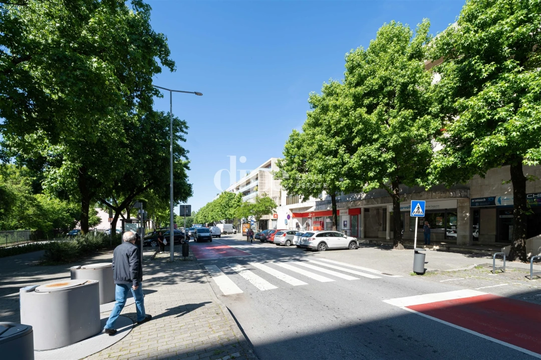 Apartamento T2 para Arrendamento em Azurem Foto 2