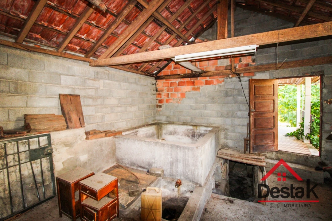 Moradia T4 para Venda em Sul Foto 16