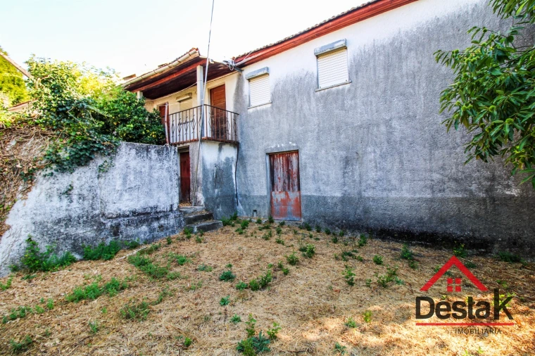 Moradia T4 para Venda em Sul Foto 13