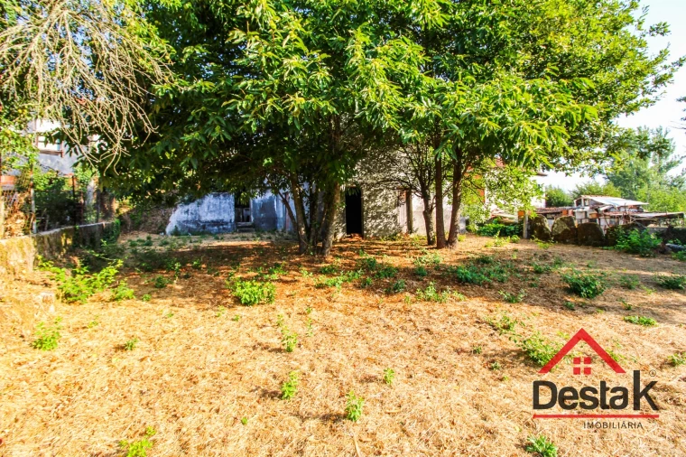 Moradia T4 para Venda em Sul Foto 22