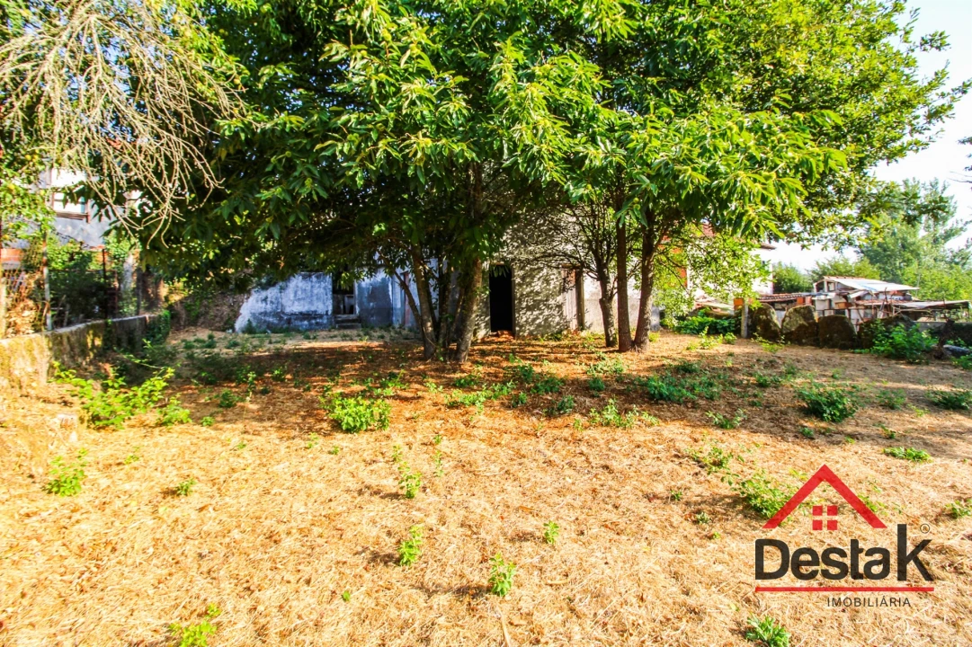 Moradia T4 para Venda em Sul Foto 22