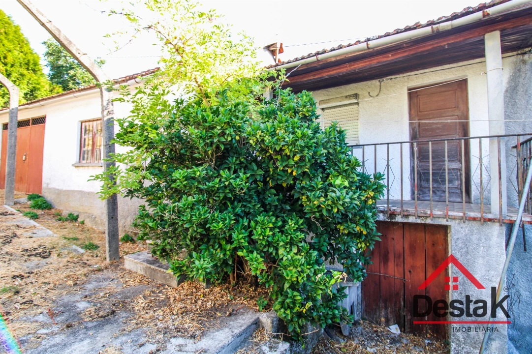 Moradia T4 para Venda em Sul Foto 3