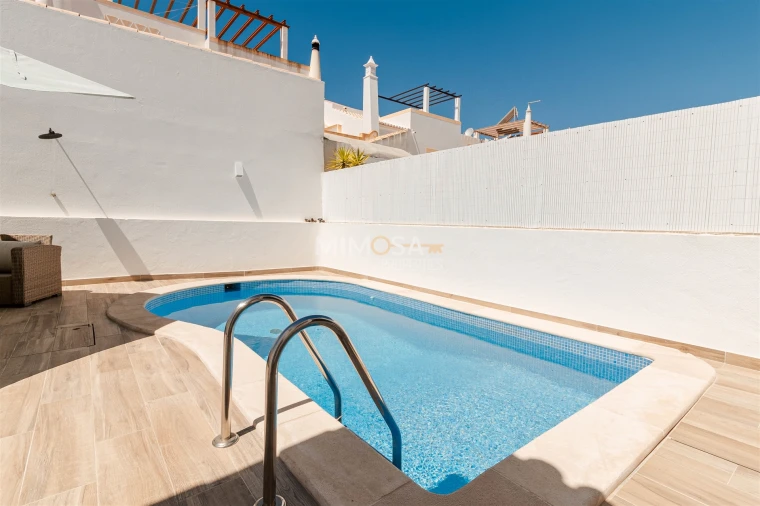 Moradia T4 para Arrendamento em Lagos (São Sebastião e Santa Maria) Foto 35