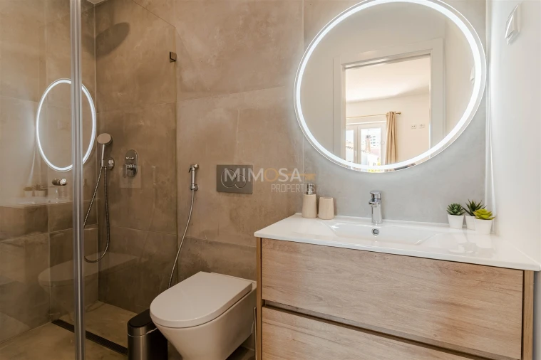 Moradia T4 para Arrendamento em Lagos (São Sebastião e Santa Maria) Foto 26