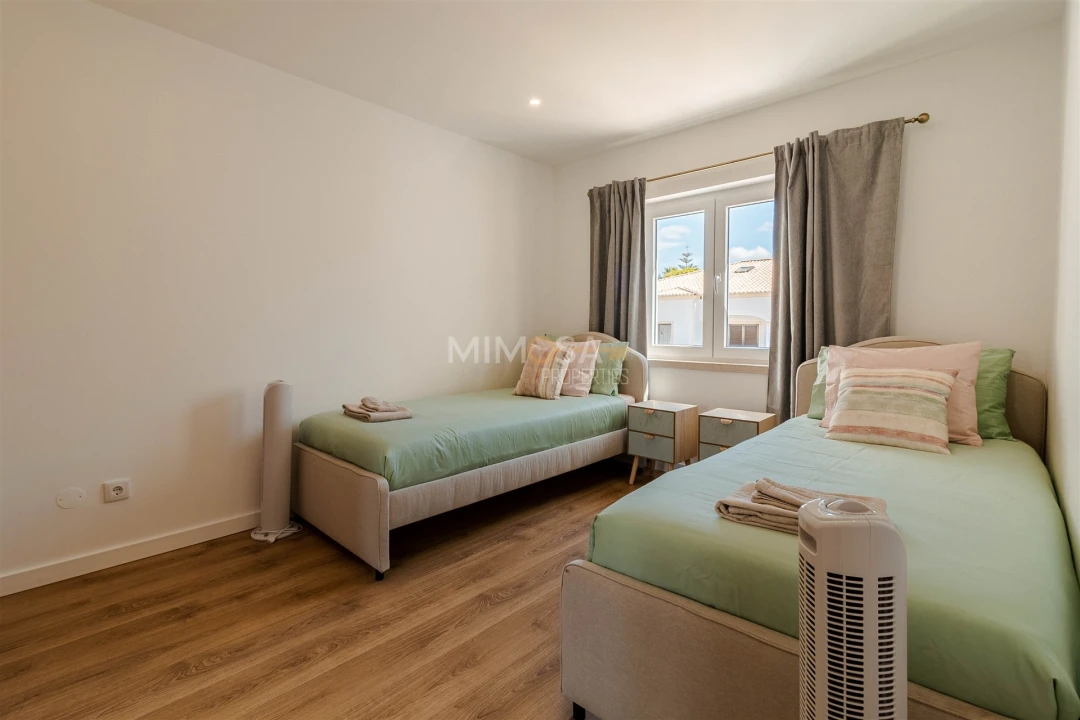 Moradia T4 para Arrendamento em Lagos (São Sebastião e Santa Maria) Foto 19