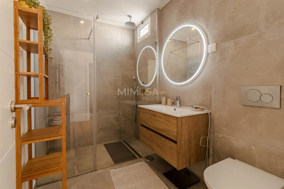 Moradia T4 para Arrendamento em Lagos (São Sebastião e Santa Maria) Foto 22