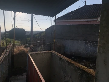 Moradia T2 para Venda em Bodiosa