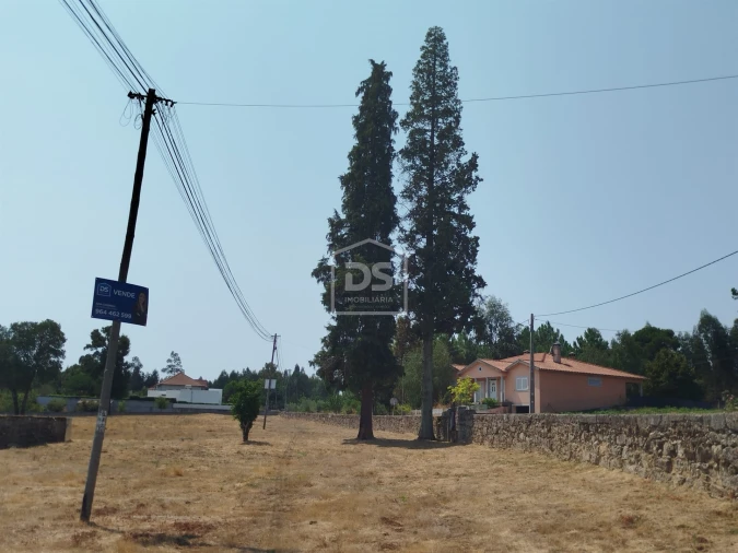 Terreno para Venda em Cabanas de Viriato Foto 9