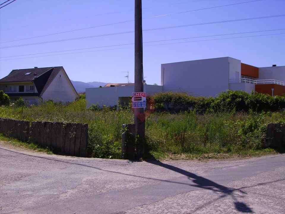 Terreno para Venda em Mazedo e Cortes Foto 1