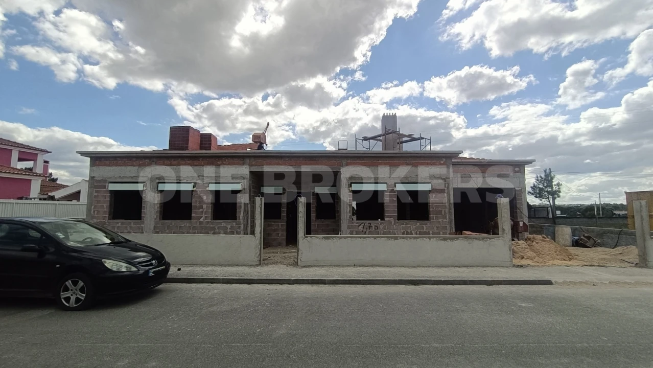 Moradia T3 para Venda em Biscainho Foto 1