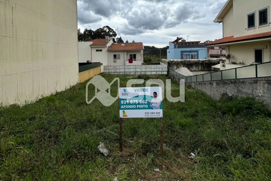 Terreno para Venda em Avintes Foto 3