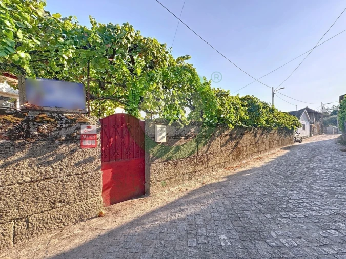 Moradia T4 para Venda em Aguieiras Foto 1