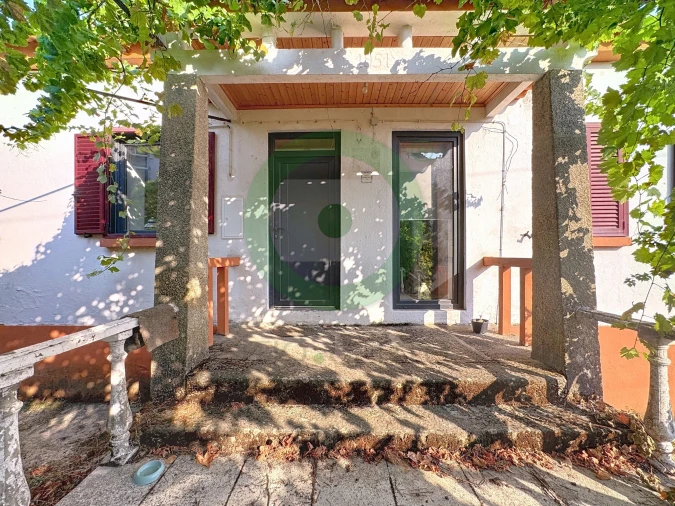 Moradia T4 para Venda em Aguieiras Foto 4