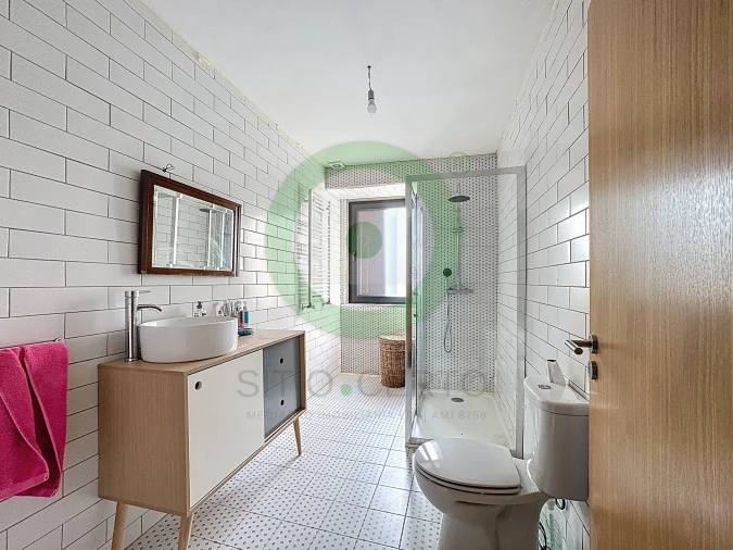 Moradia T4 para Venda em Aguieiras Foto 17