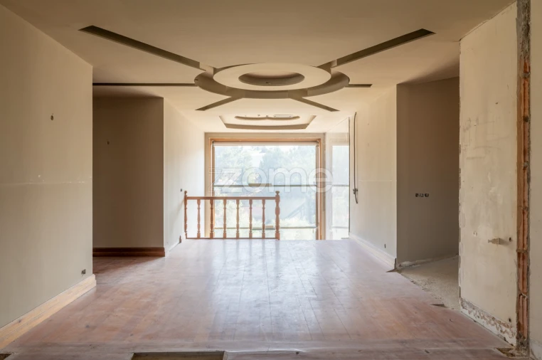 Moradia T7 para Venda em Bougado (São Martinho e Santiago) Foto 8