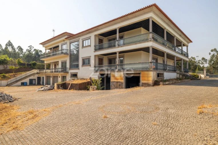 Moradia T7 para Venda em Bougado (São Martinho e Santiago) Foto 45