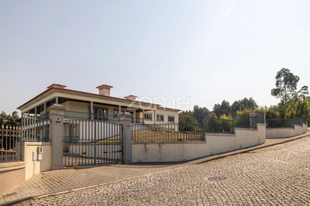 Moradia T7 para Venda em Bougado (São Martinho e Santiago) Foto 49