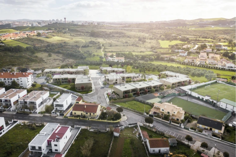 Apartamento T2 para Venda em Santa Maria e São Miguel, São Martinho, São Pedro Penaferrim Foto 1
