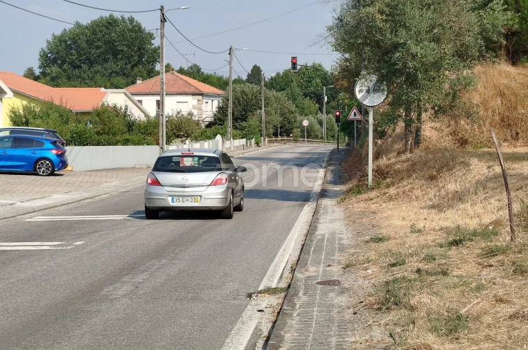 Terreno para Venda em Santiago de Cassurrães e Póvoa de Cervães Foto 33