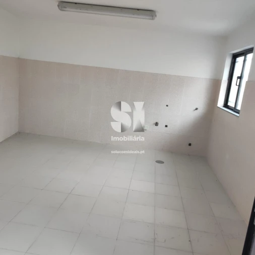 Negócio para Venda em São Mamede de Infesta e Senhora da Hora Foto 3