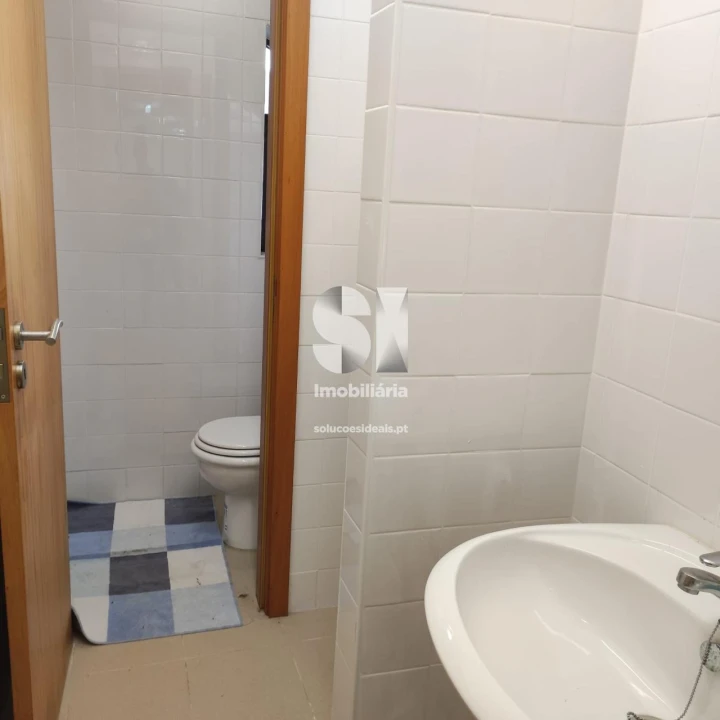 Negócio para Venda em São Mamede de Infesta e Senhora da Hora Foto 8