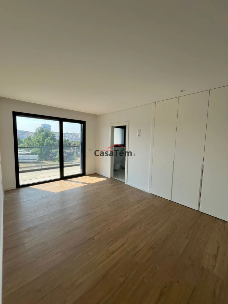 Apartamento T3 para Venda em Viseu Foto 12