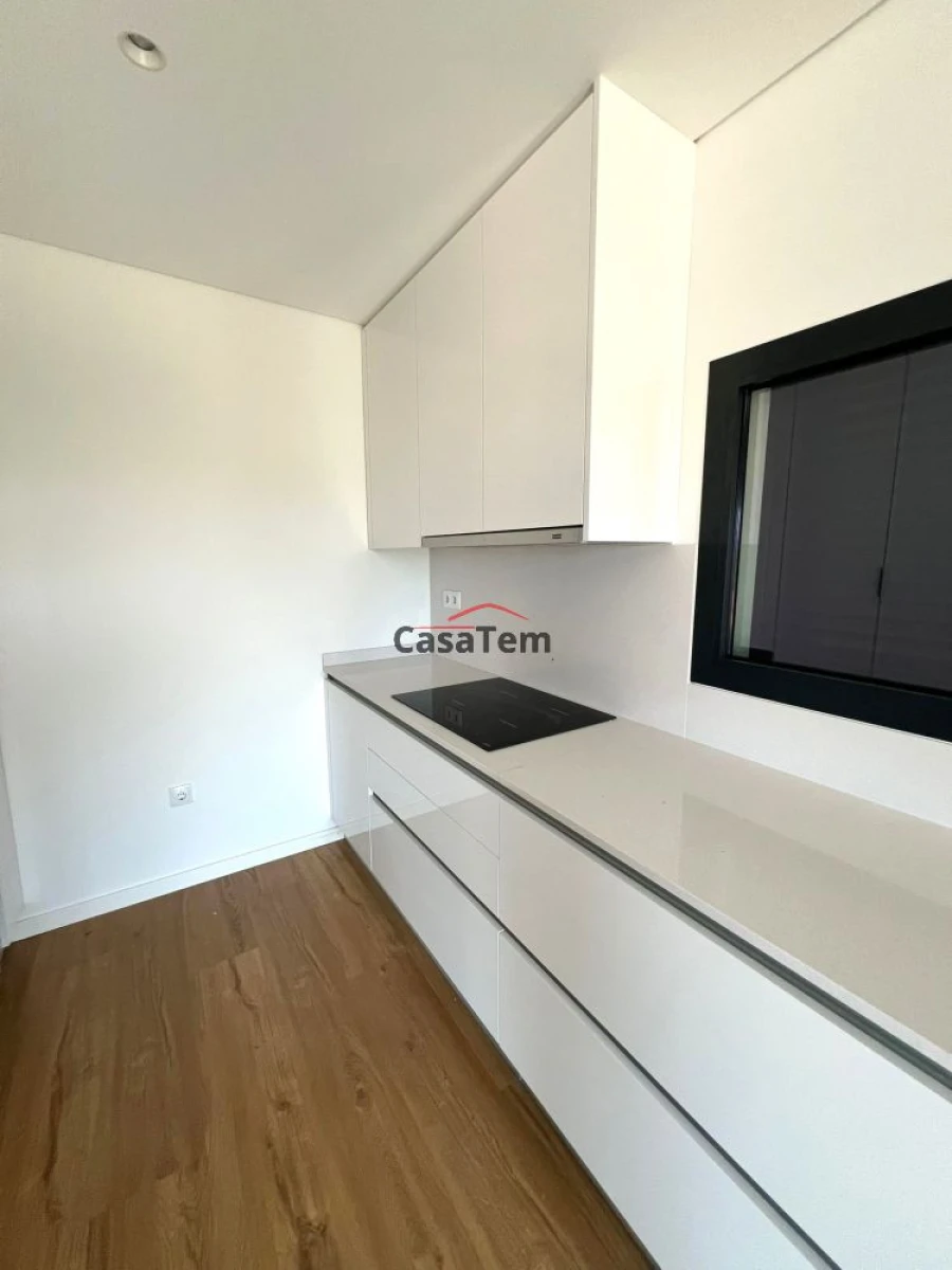 Apartamento T3 para Venda em Viseu Foto 6